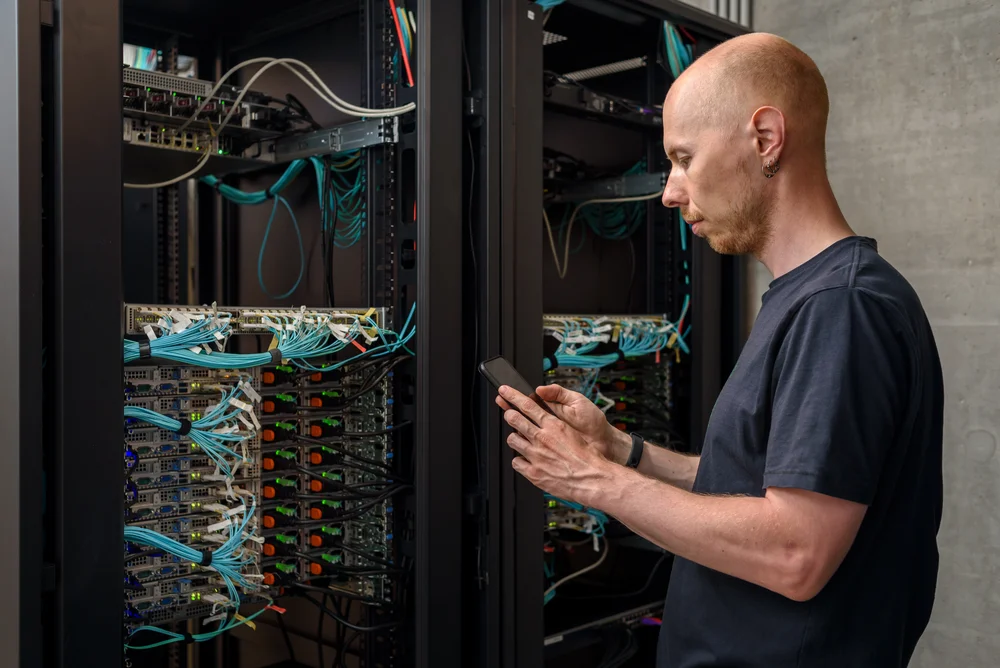 technician machinery troubleshooting with live video support